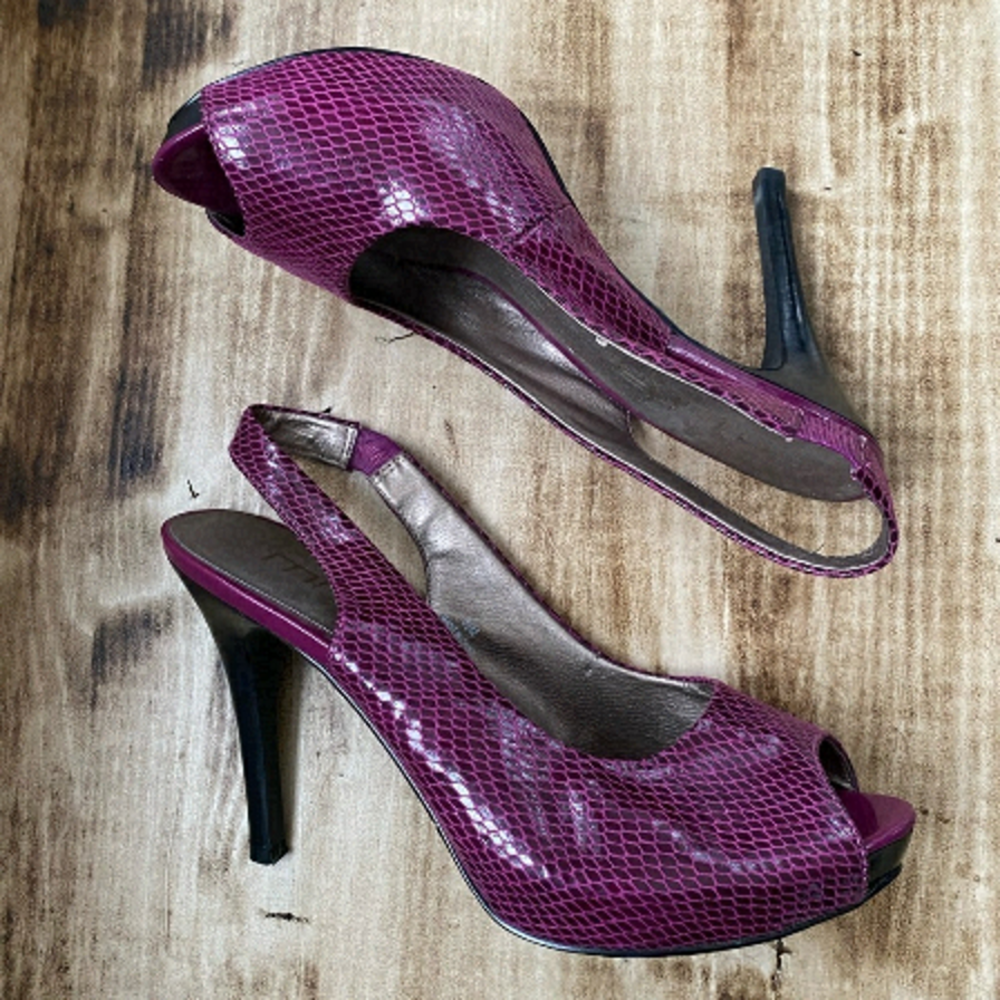 Faux Crocodile Peep Toe Heels